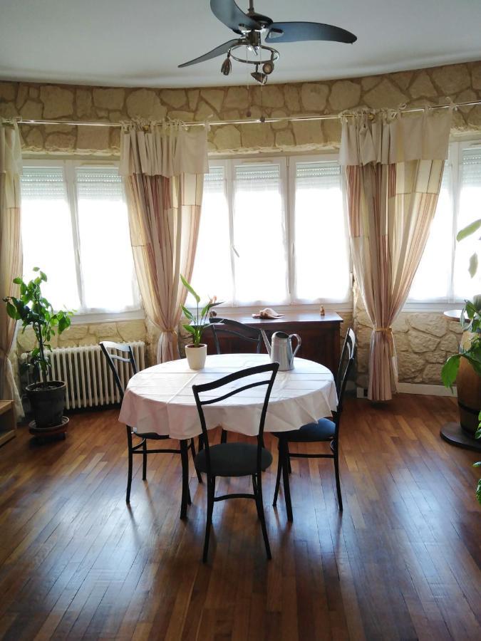 Petite Chambre Meublee Au Coeur De Ville - Chez L'Habitant Le Creusot Exterior foto